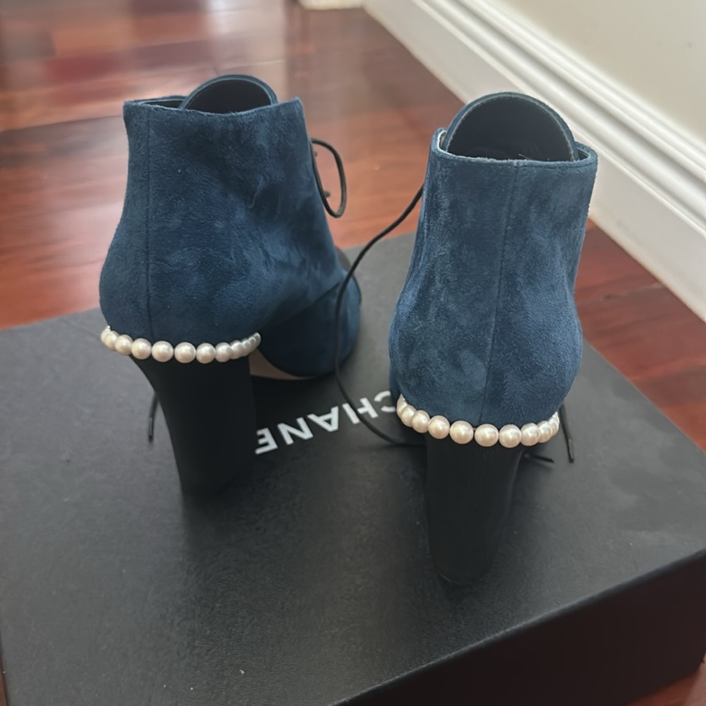 Chanel shoes women lace up navy pearls 38 suede leather heel blue black - Picture 2 of 10